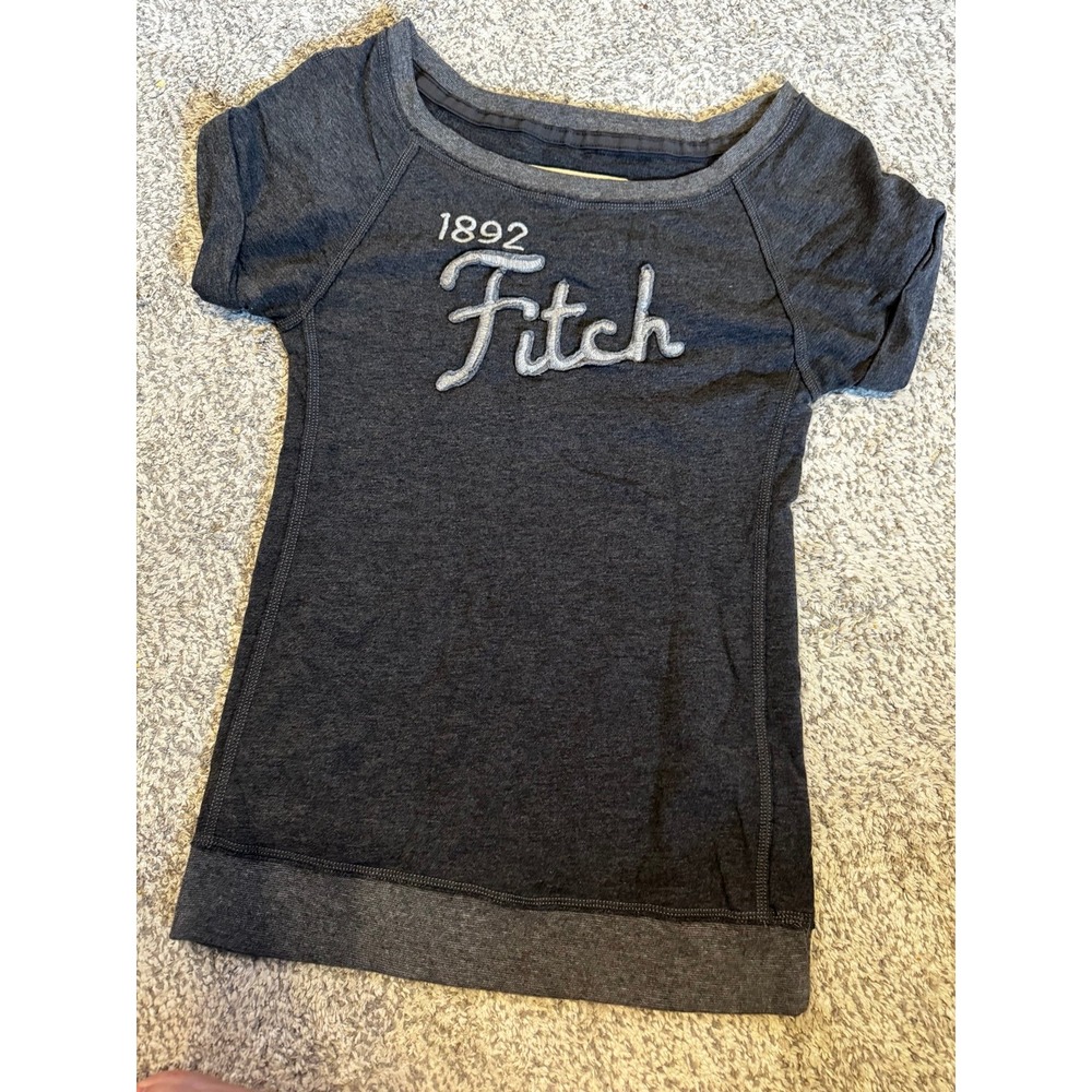 Abercrombie and fitch gray top size small